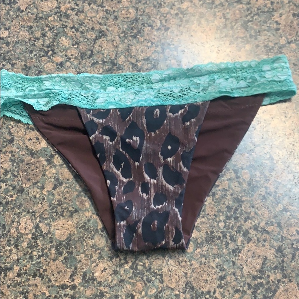 Beach bunny bikini bottoms